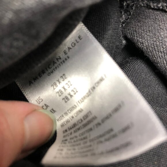 Mens Jeans - American Eagle - Black Distressed Stretch - 28/32 - Picture 3 of 4